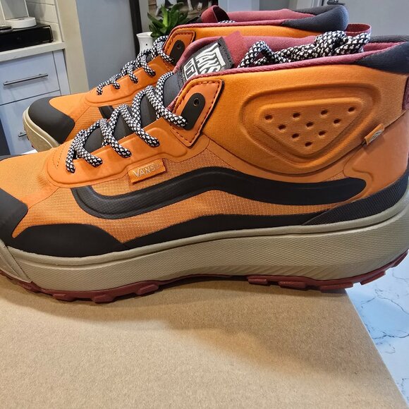 Vans MTE CrossPath Mid Marmalade Sneakers Hiking Men's Size 10.5 VN000CCVV52K - Picture 1 of 14